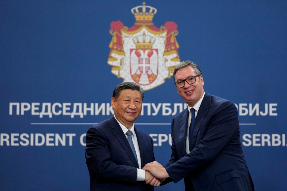 塞爾維亞總統武契奇稱習近平是他的「鐵桿」朋友，還說台灣是中國領土。（美聯社）