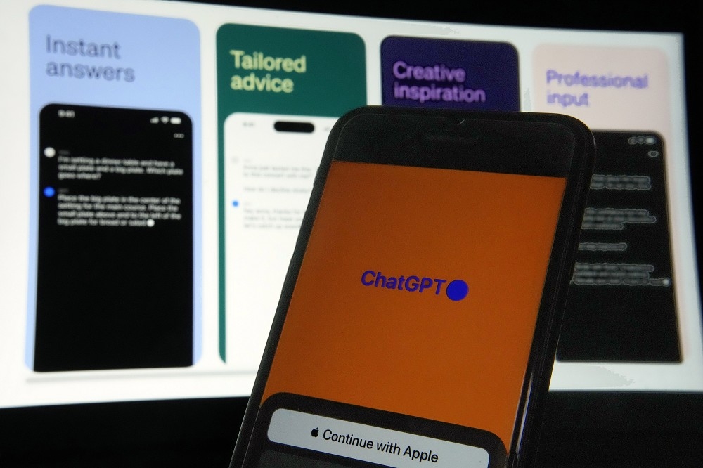 ChatGPT因能生成用户想要的文章而声名大噪，但精准且即时的资讯展示仍略逊一筹。（美联社）(photo:UpMedia)