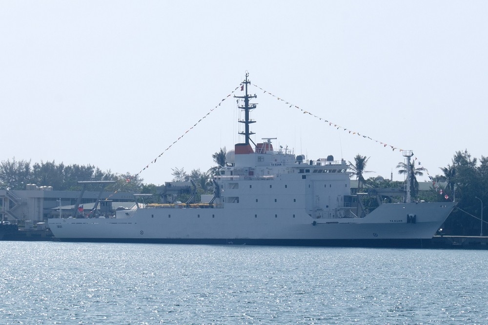 海軍的現役測量艦測雖無海軍作戰艦艇武器般亮眼，但對於海軍艦隊運作卻至關重要。（維基百科）
