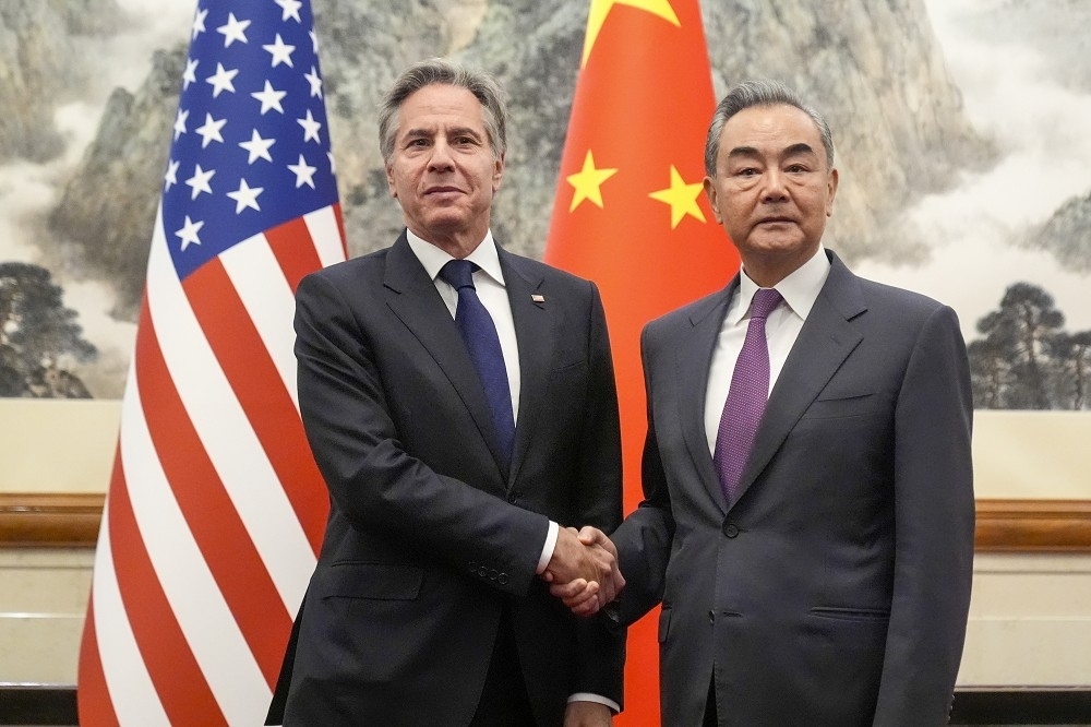 布林肯4月出訪北京與中國外長王毅見面，兩國宣布將舉行首次AI會議。（美聯社）