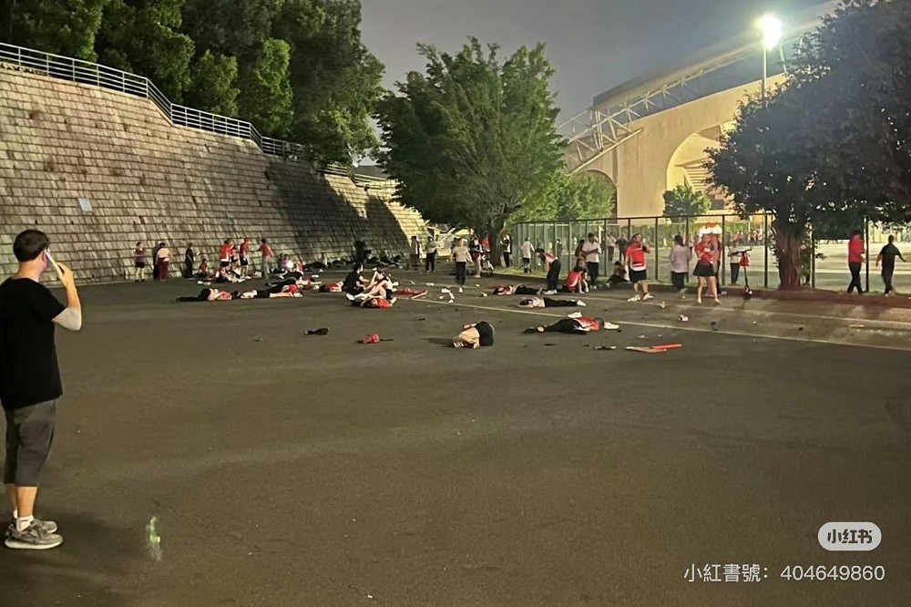 【有片】「撞死好多人啊」珠海航展前夕SUV無差別撞人 死傷消息遭封鎖--上報