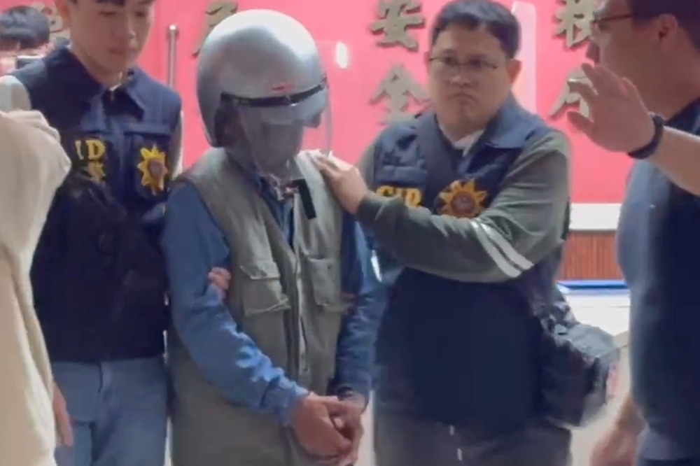 72歲老翁張介宗涉嫌殺害3名婦人並殘忍分屍，更傳出警方在嫌犯家中搜出一張如「死亡筆記本」的紙張。（翻攝畫面）