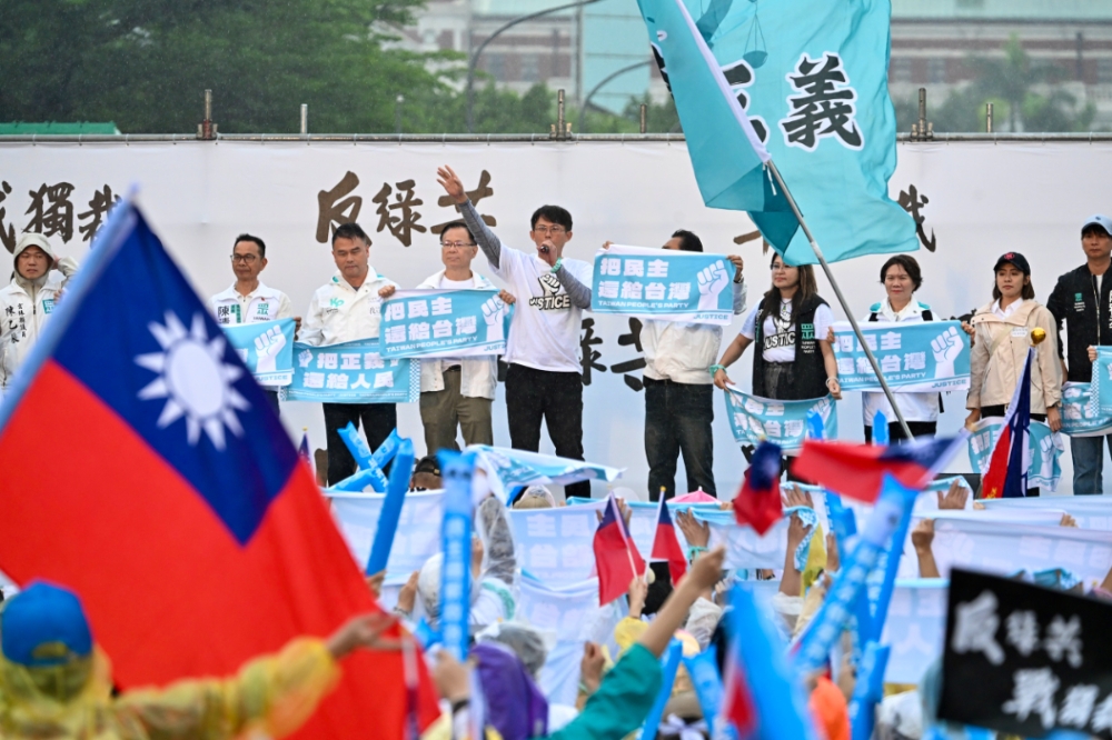 賴清德稱台灣還有藍共白共　黃國昌：那個黨在總統府養共諜？