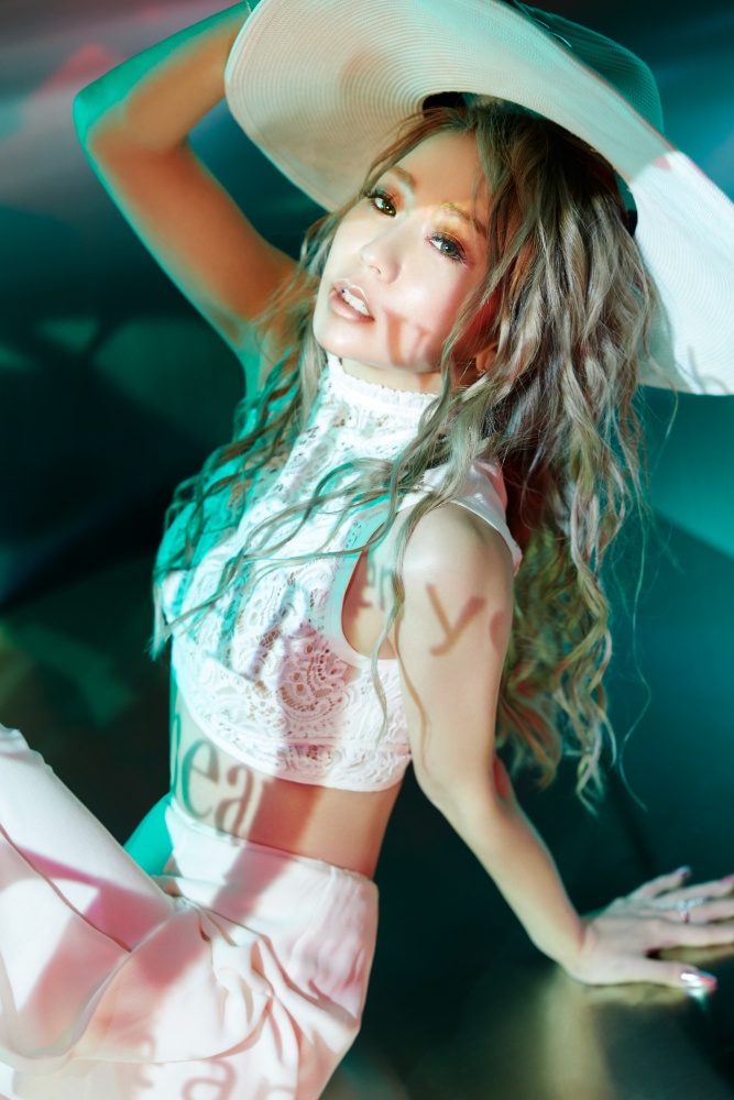 性感歌姬倖田來未出道年獻導師處女秀直播傳授唱歌秘訣10分鐘吸粉2千 上報 流行 性感歌姬倖田來未出道年獻導師處女秀直播傳授唱歌秘訣10分鐘吸粉2千 上報 流行