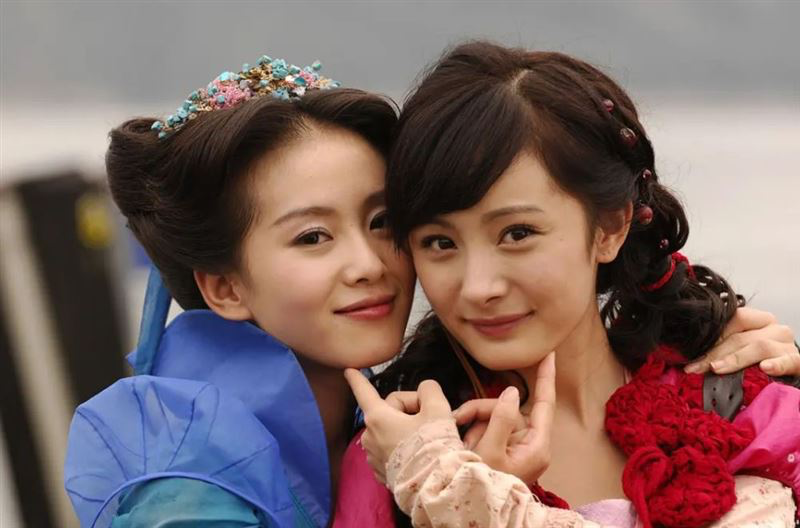 劉詩詩與楊冪因為拍《仙劍奇俠傳3》展露頭角，戲外也因此結識成好閨密。