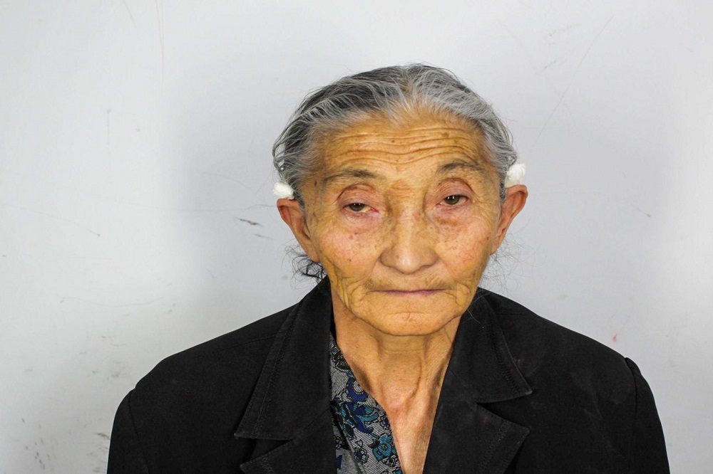 新疆警察文件最年長的被關押者高齡73歲。