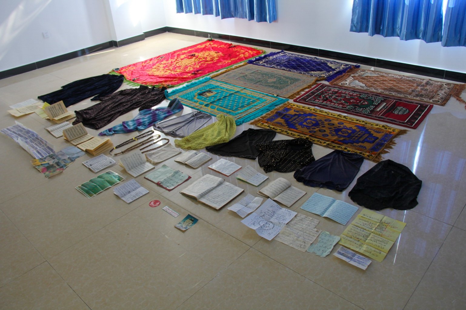 被新疆警方沒收的宗教物品