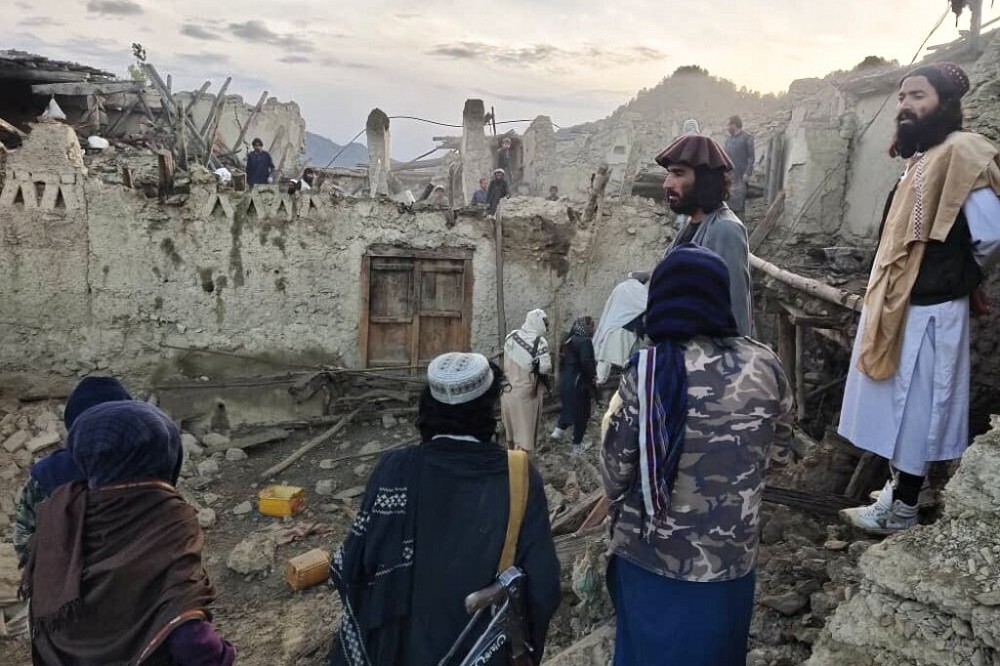 阿富汗地震