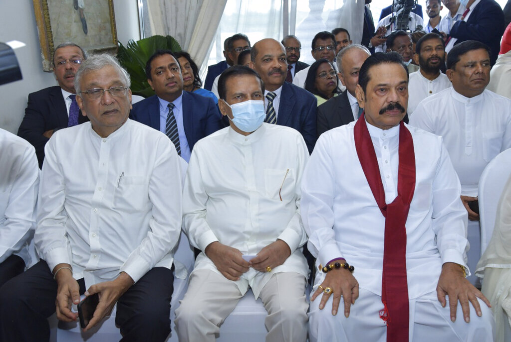 斯里蘭卡前總統席瑞塞納和馬興達，出席新任總統威克瑞米辛赫就職典禮