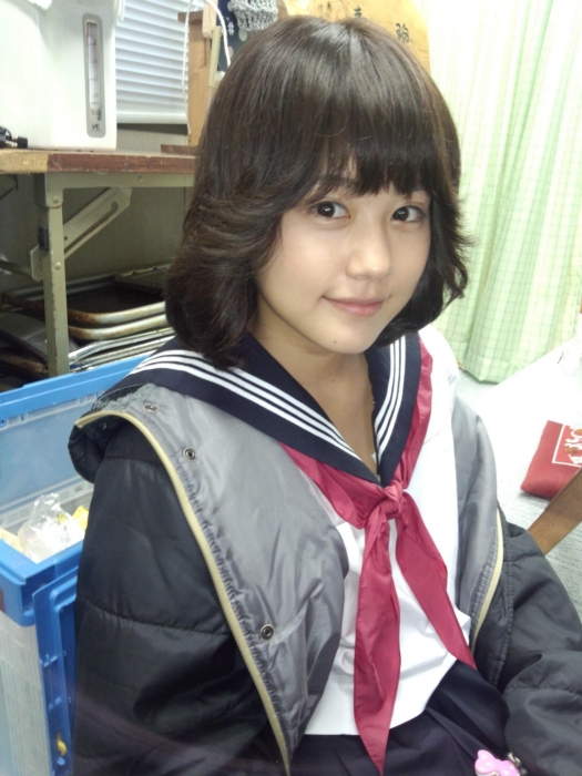 日本女星有村架純的重要代表作，是在NHK晨間劇《小海女》飾演小泉今日子的少女時代