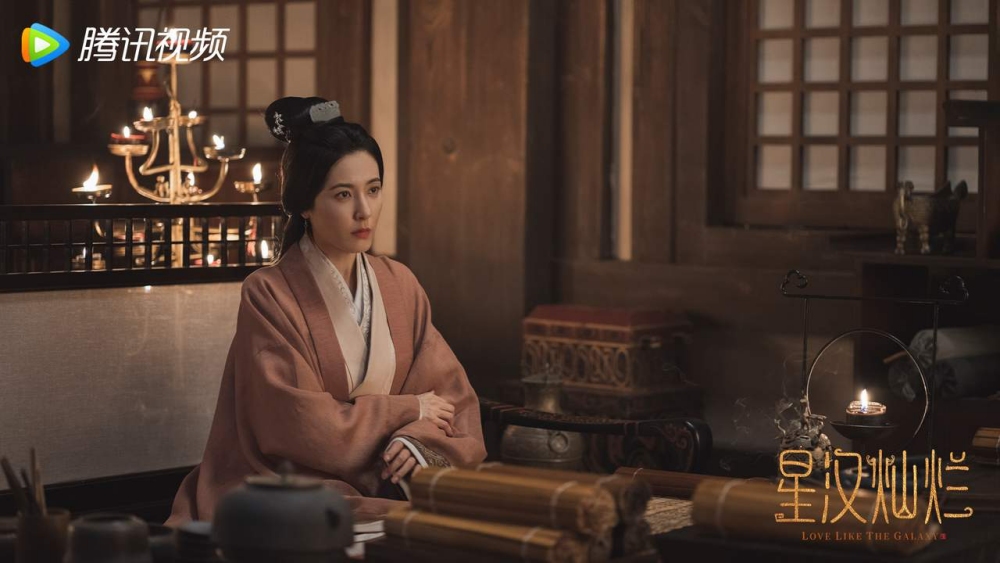 《星漢燦爛·月升滄海》飾演趙露思母親「蕭元漪」的曾黎讚嘆趙露思的演技