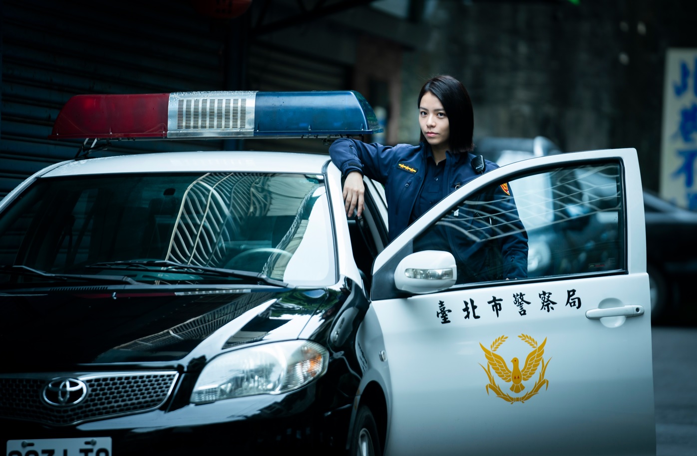 宋芸樺在《不良執念清除師》飾演兩光女警。（愛奇藝國際站提供）