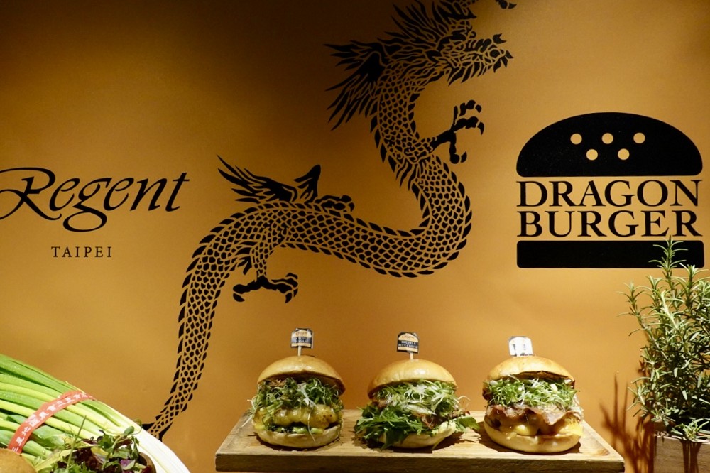 台灣快閃店舖帶來 4 款日本經典，與一款台灣升級版漢堡，套餐售價自 680～980 元不等