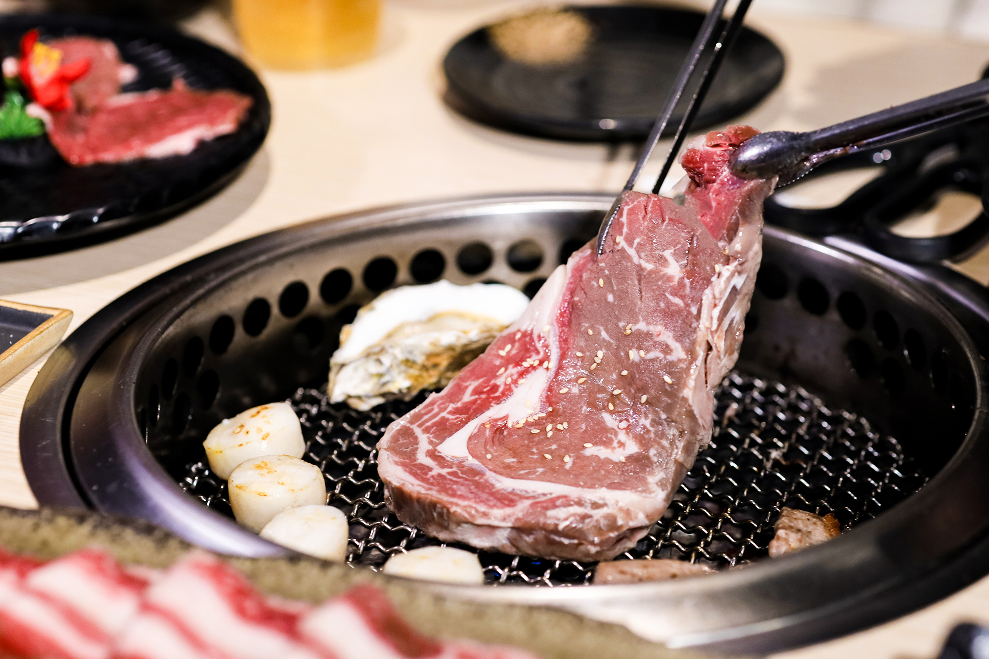台北吃到飽「戰醬燒肉」可以享有日本、澳洲、美國三種和牛吃到飽