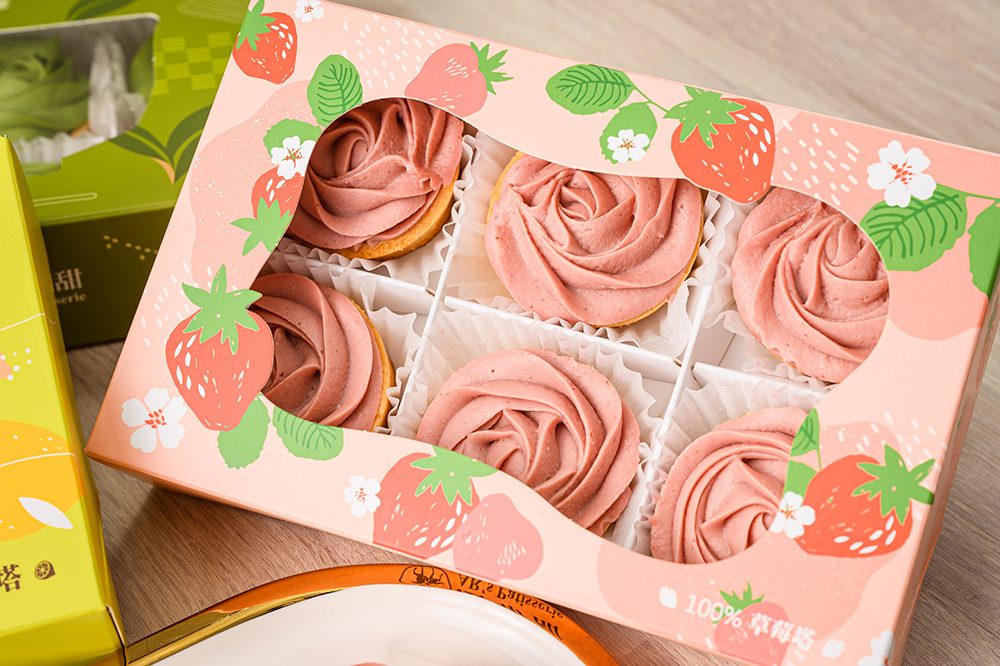 全家「草莓季甜點」預購推薦：法布甜 100% 草莓塔／2 盒 1,098 元、12 盒 4,560 元