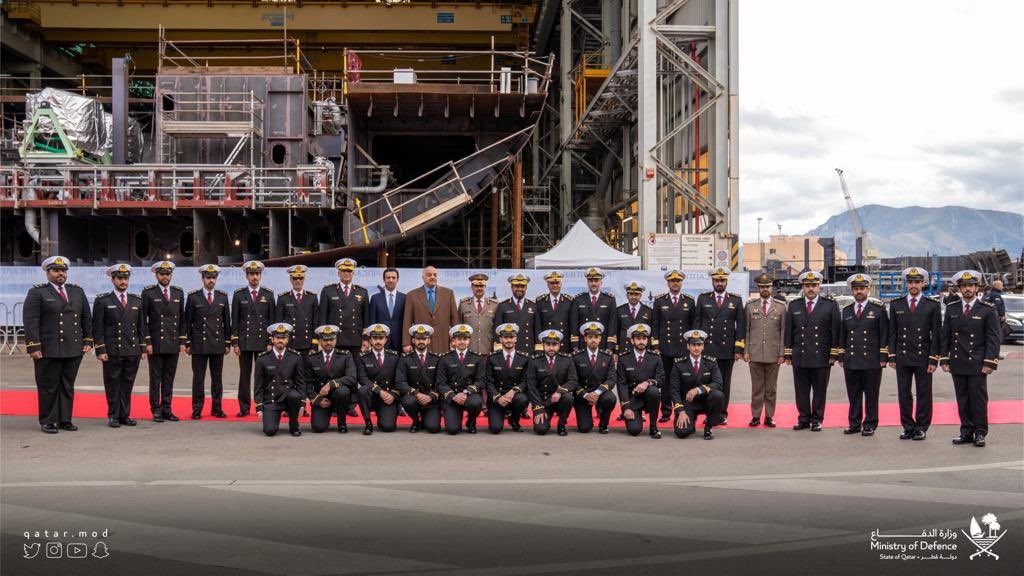 卡達官員與海軍軍官參加「Al Fulk號」下水典禮