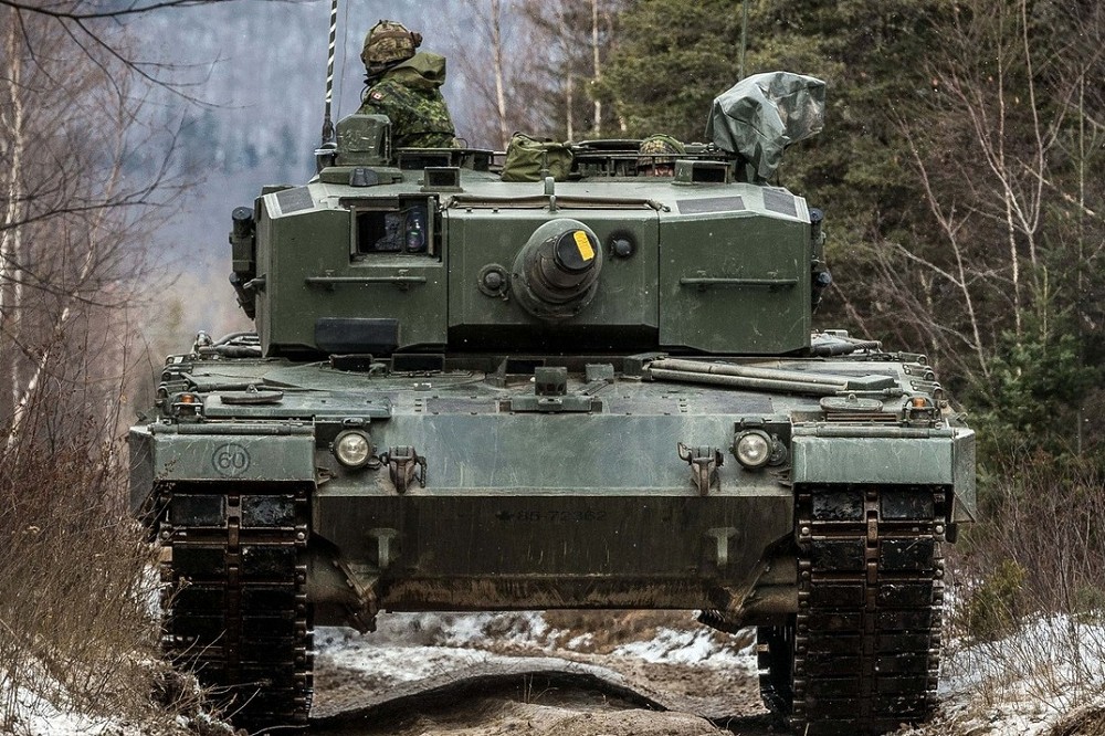 加拿大「豹2A4」戰車