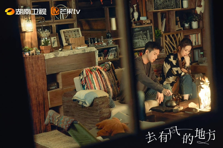 劉亦菲與李現《去有風的地方》演技自然，對手戲粉紅火花四射，獲封「最治癒CP」