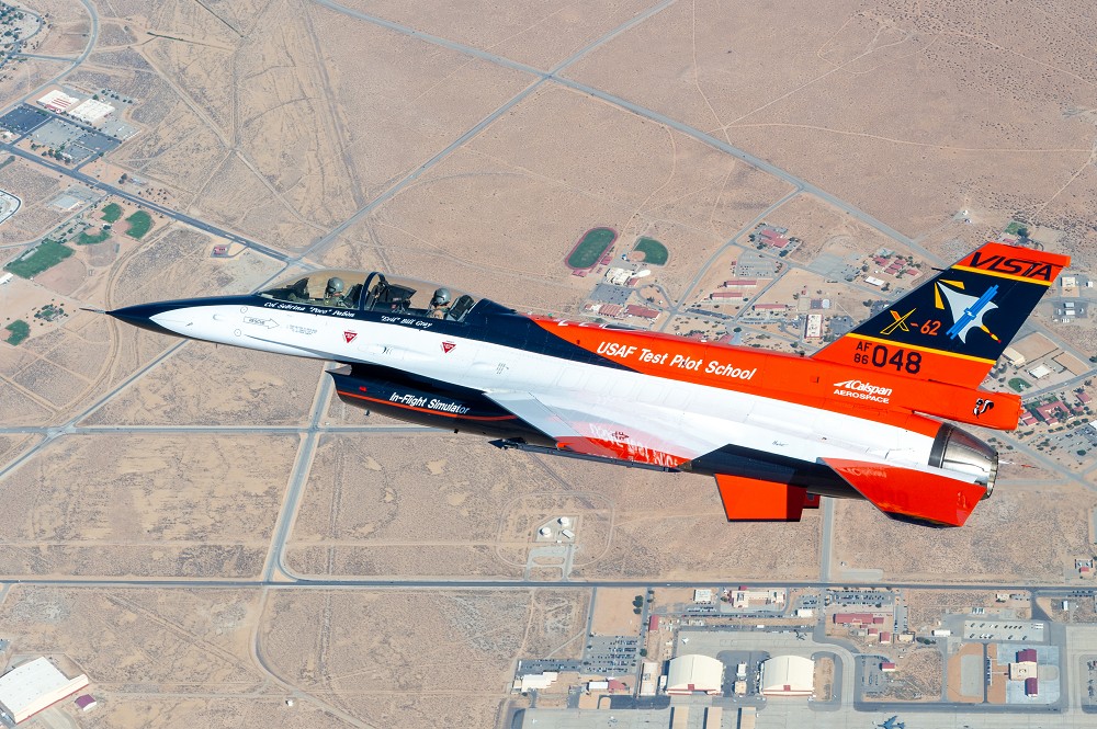 F-16D作為測試平台
