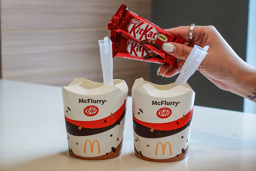 不只日本有！台灣麥當勞「KitKat 巧克力焦糖冰炫風」將於 5/17 正式開賣