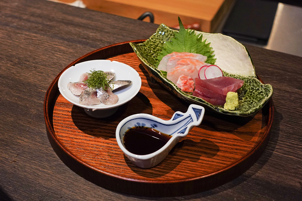 台中日本料理「爛漫小料理」推薦菜單：當日鮮魚生魚片／售價每日公告在官方 IG