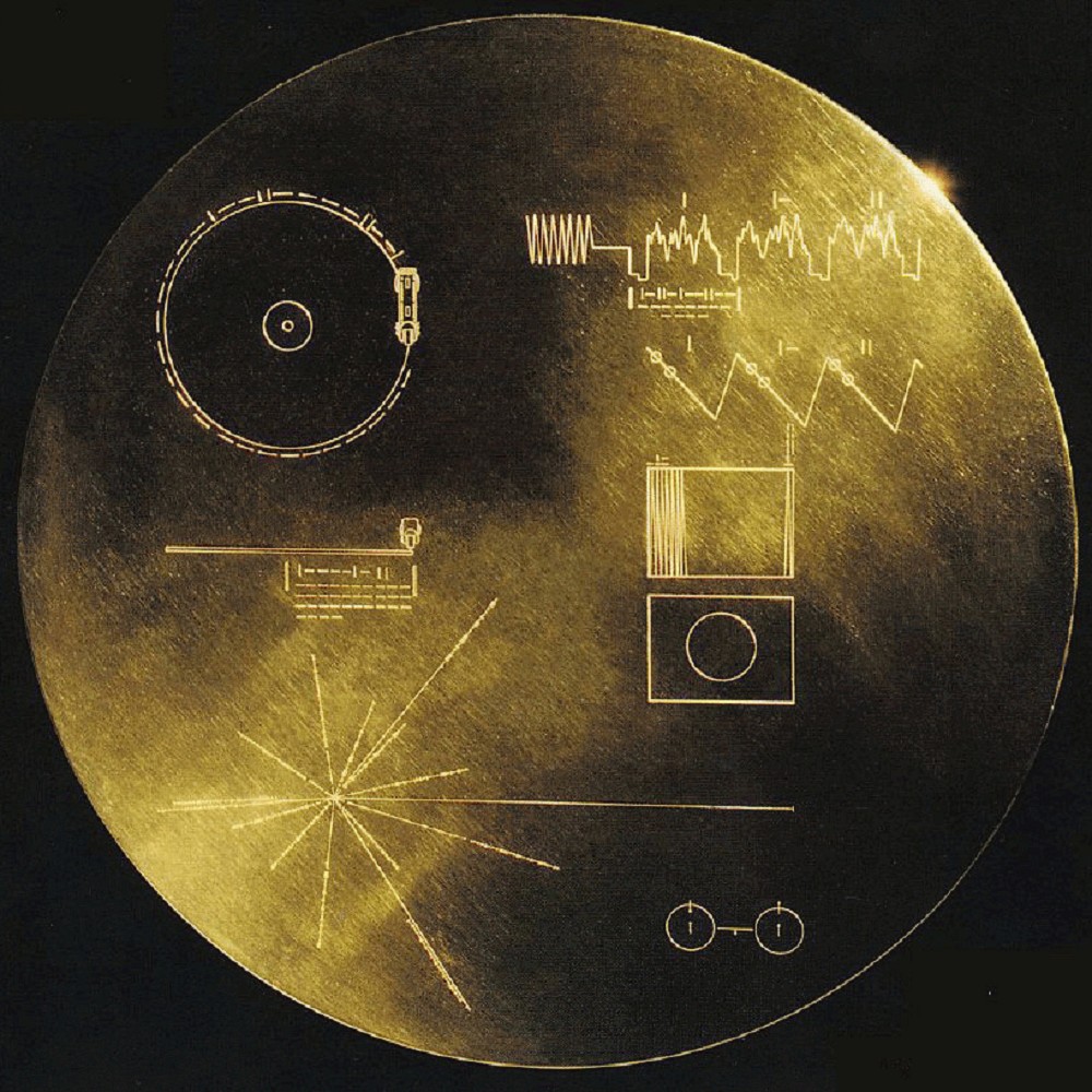 航海家二號內的金唱片，內有地球的圖像、