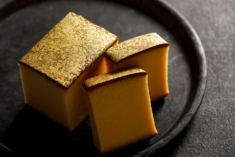 超過 390 年的職人長崎蛋糕「福砂屋」、夢幻蛋品結合黃金金箔夢幻共演的「烏鷄庵」等，也都在新光三越「日本展」可以買到